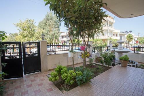 Airport Luxury Apartment