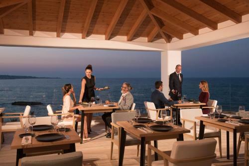 Hotel Abaton Island Resort & Spa