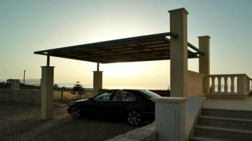 Sunshine Villa With Private Pool