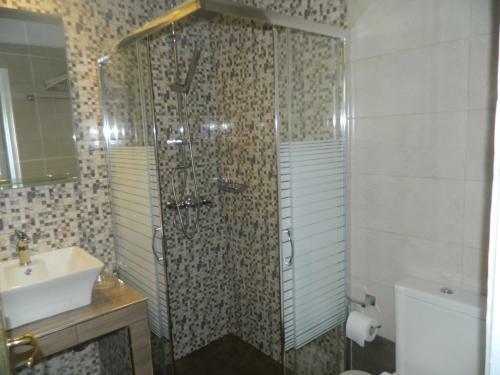 Perakis Apartments