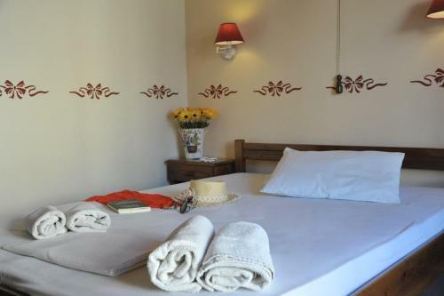 Hostal Guesthouse Corali