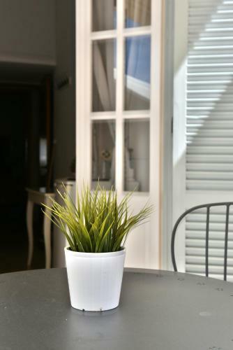 Hostal Guesthouse Corali
