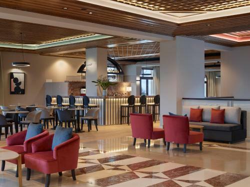 The Lake Hotel