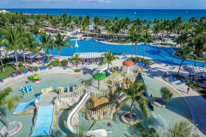 Hotel Barcelo Maya Colonial