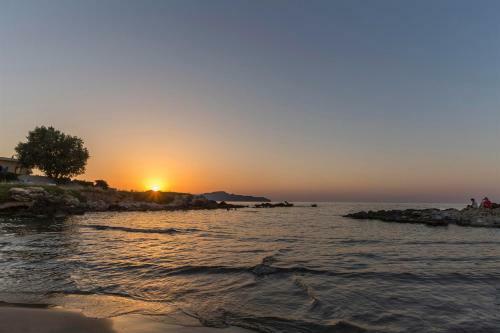 Apartamento Kalamaki Luxury Suites