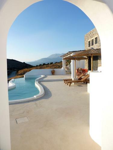 Stelani Villas & Suites