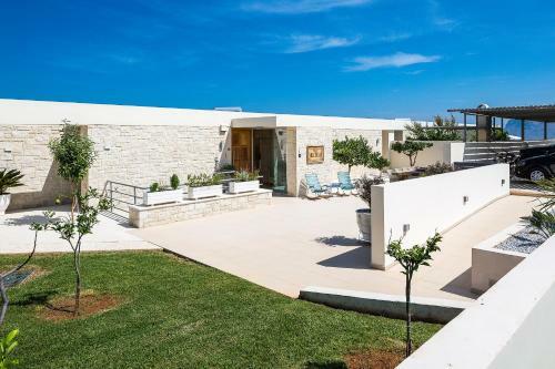 Elias Luxury Villa