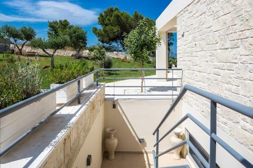 Elias Luxury Villa