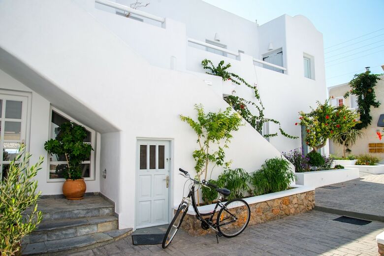 Aparthotel Makris Beach Hotel