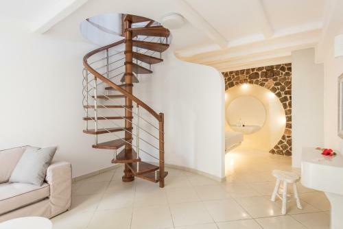 Secret Earth Villas - Santorini