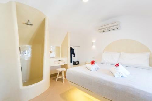Secret Earth Villas - Santorini
