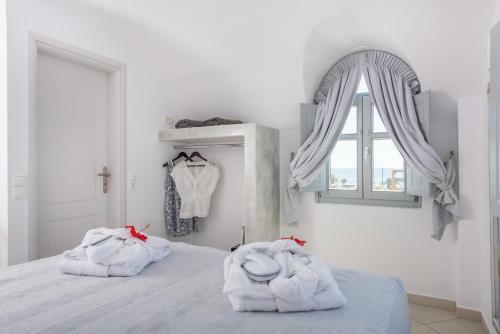 Secret Earth Villas - Santorini