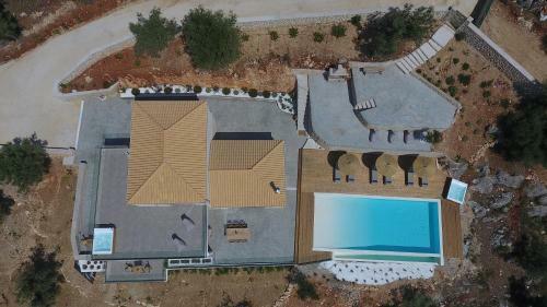 Rachi Sea View Villas