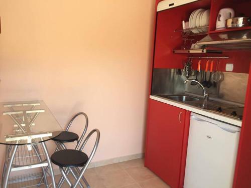 Niovi Apartments