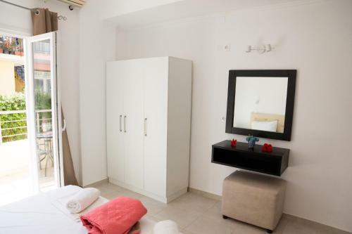 Jessica's Studios & Apartments