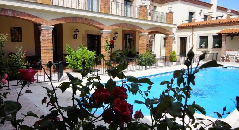 Hotel Palacio De Monfarracinos