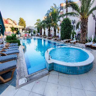 Hotel Romance Beach