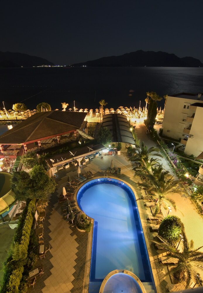 Hotel Romance Beach