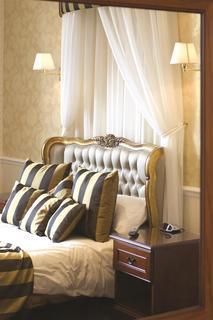 Best Western Oaks Hotel