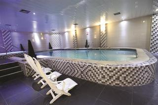 Best Western Oaks Hotel