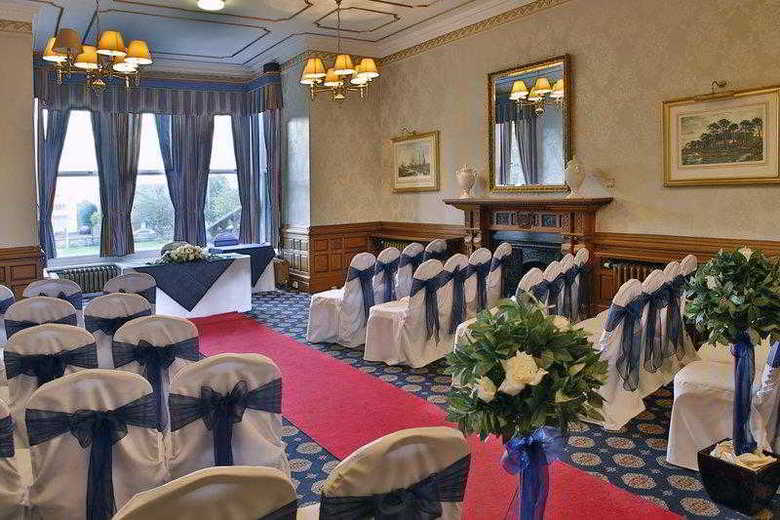 Best Western Oaks Hotel