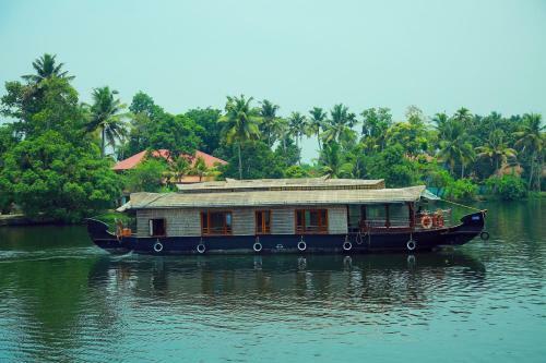 Angel House Boat