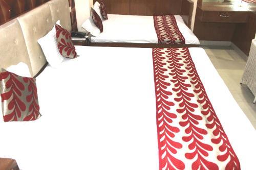 Hotel Parkside Grand Navjyoti