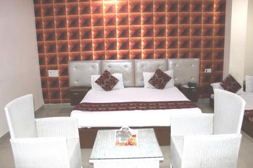 Hotel Parkside Grand Navjyoti