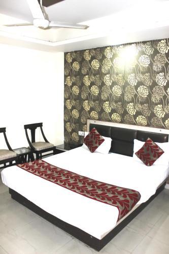 Hotel Parkside Grand Navjyoti