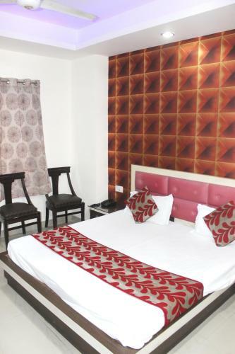 Hotel Parkside Grand Navjyoti