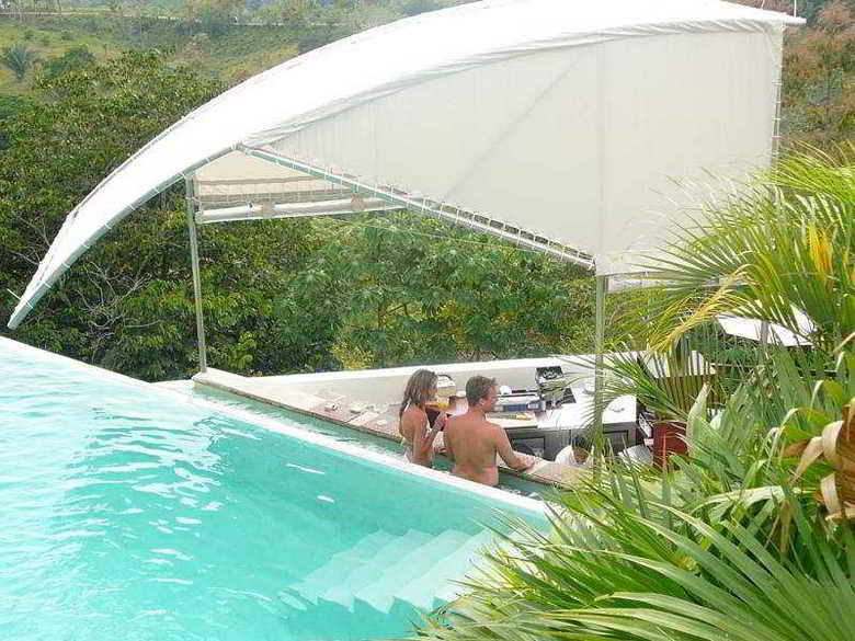 Gaia Hotel & Reserve