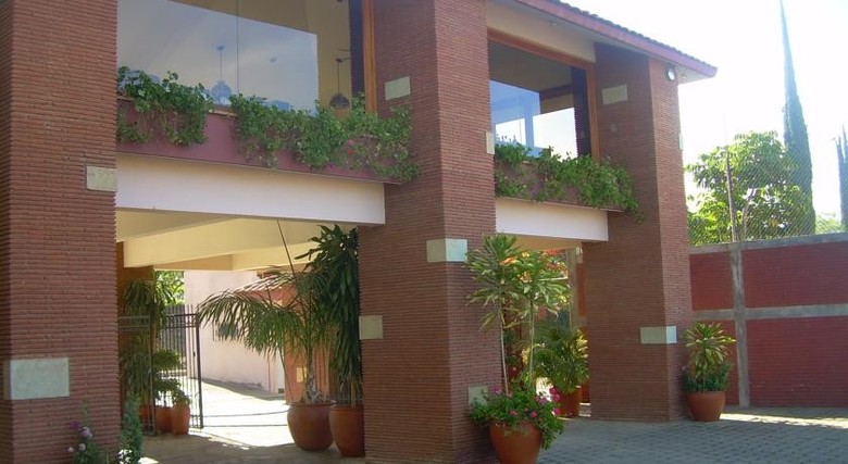 Villas Del Sol Hotel & Bungalows