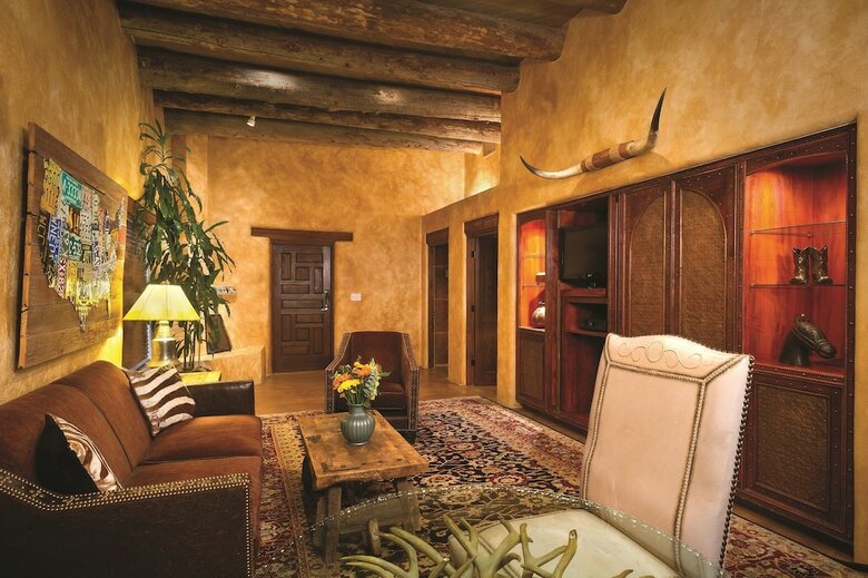 Hotel El Monte Sagrado Resort