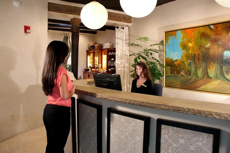 Hotel El Monte Sagrado Resort