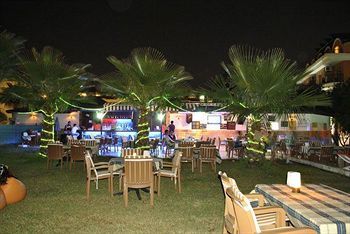 Aparthotel Club Dena