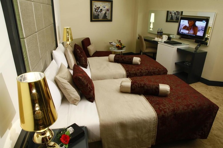 Hotel Mirilayon
