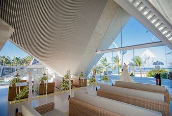 Villa The Royal Santrian