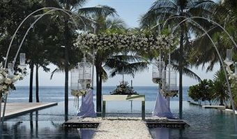 Villa The Royal Santrian