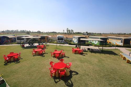 Hotel Oyo 27748 Caravan Resorts