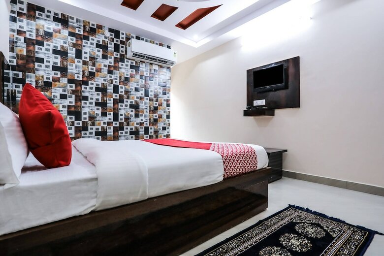 Hotel Oyo 15259 Smart City