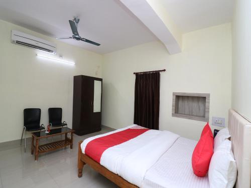 Oyo 18508 Hotel Shreya