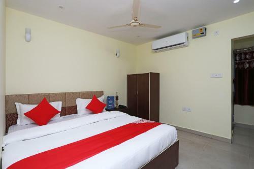 Hotel Oyo 22510 Ma Classic Inn