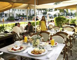 Catalina Hotel Beach Club