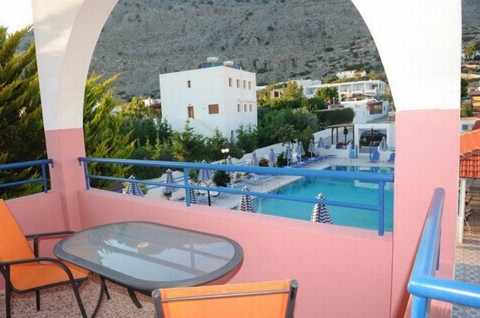 Chrysanthi Hotel Pefkos