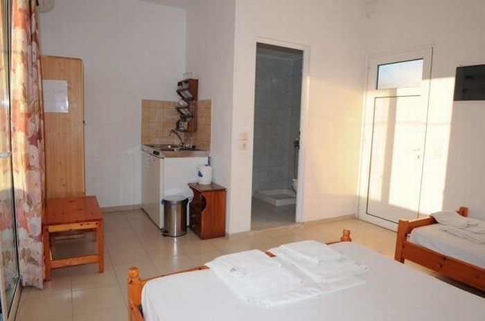 Chrysanthi Hotel Pefkos