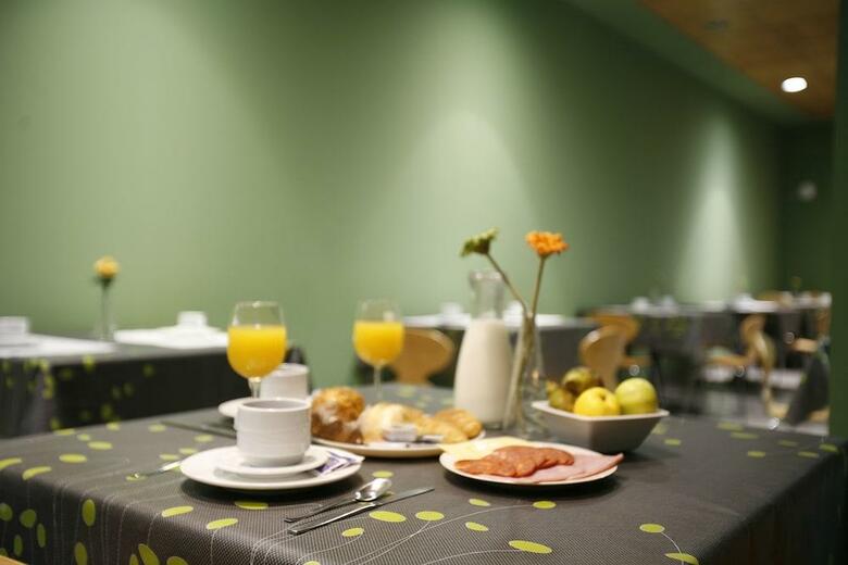 Hotel Bilbao Jardines