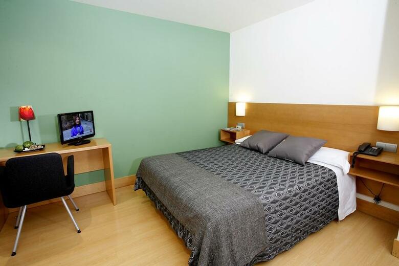 Hotel Bilbao Jardines