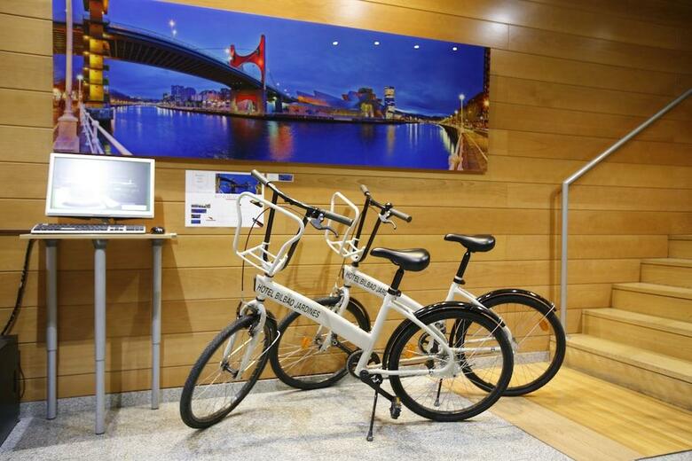 Hotel Bilbao Jardines