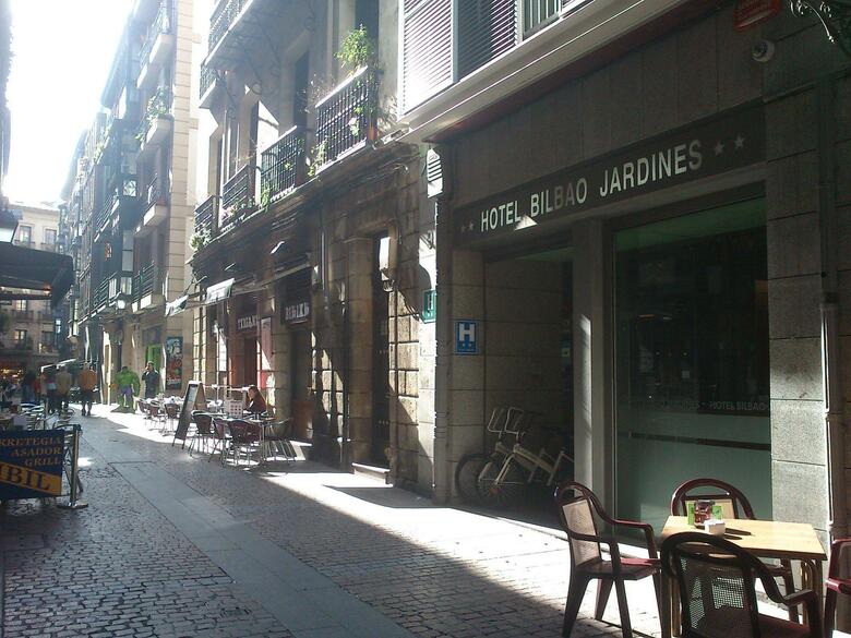 Hotel Bilbao Jardines