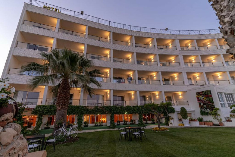 Hotel Ramada Resort By Wyndham Puerto de Mazarron